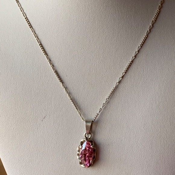 VINTAGE NAVETTE PINK ICE CZ PENDANT W/ FIGARO CHAIN 925 STERLING MADE IN MEXICO - Picture 11 of 16